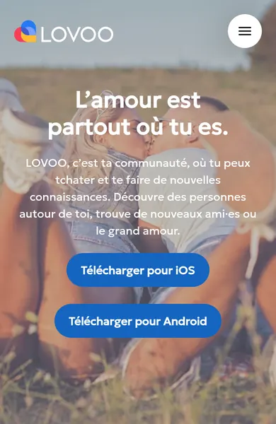 LOVOO avis, capture d’écran sur mobile: l’accueil et les boutons de téléchargement de l’appli